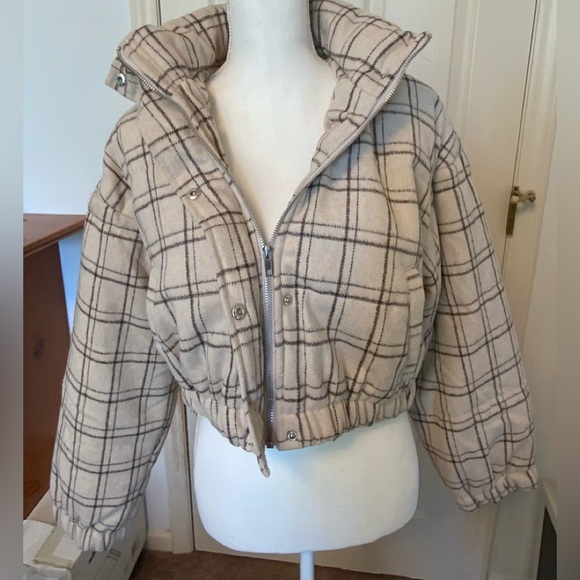 Cropped puffer zip jacket - Picture 3 of 4